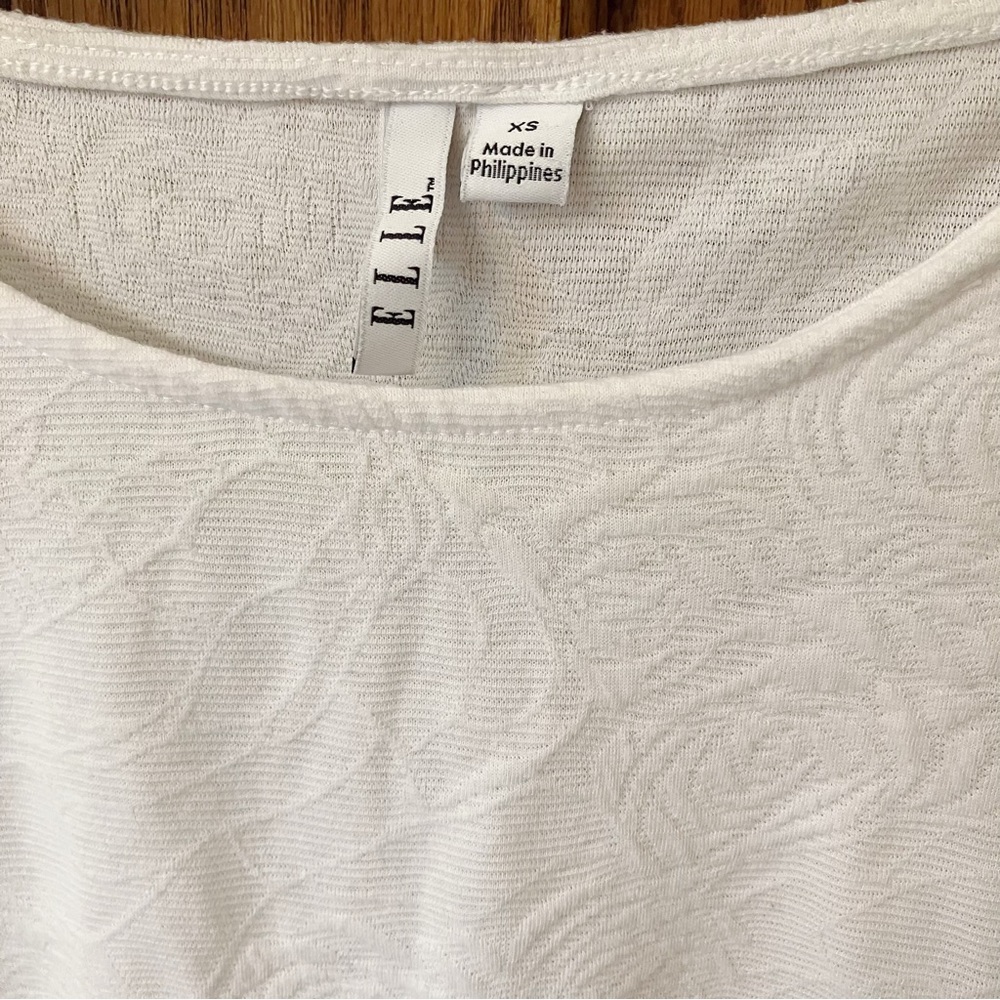ELLE White Embroidered Floral Peplum Top Size XS - Picture 3 of 5